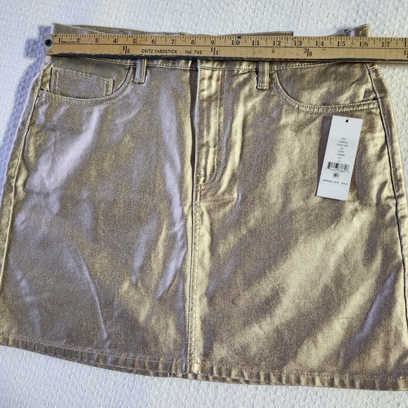 DKNY Metallic Gold High Waisted Denim Mini Skirt NWT Glam Edgy Sz 30 - Picture 9 of 11